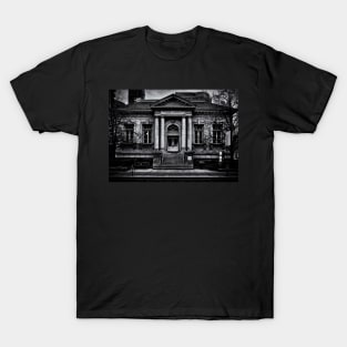 Yorkville Public Library Toronto Canada T-Shirt